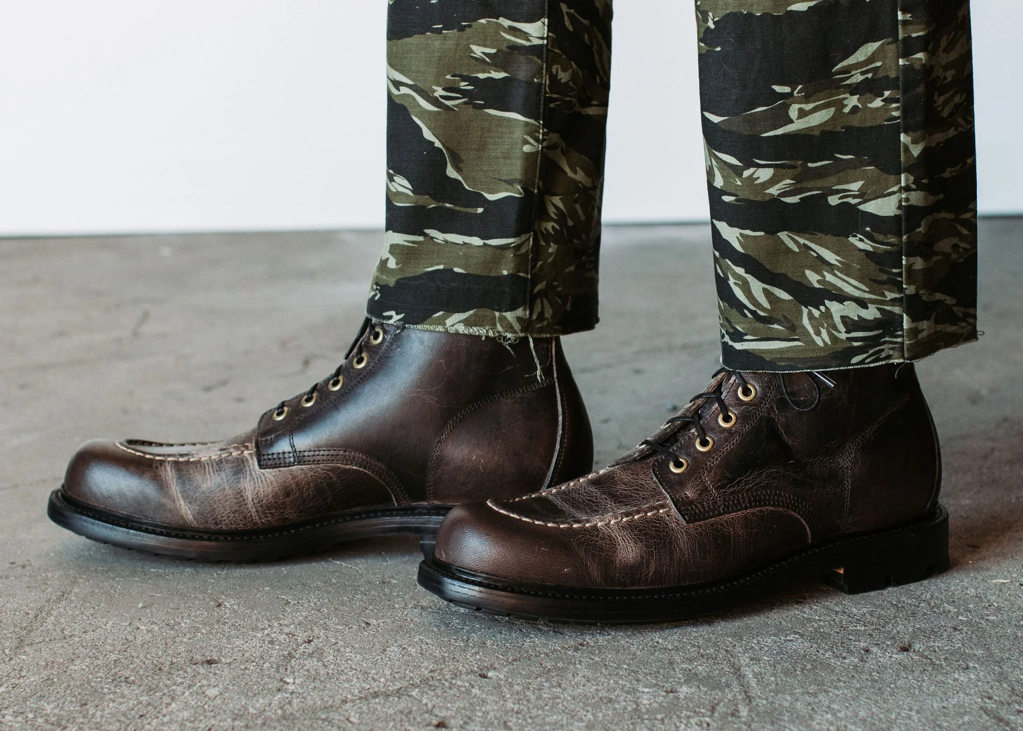 Brass Boot Black Waxed Deer - Image 7