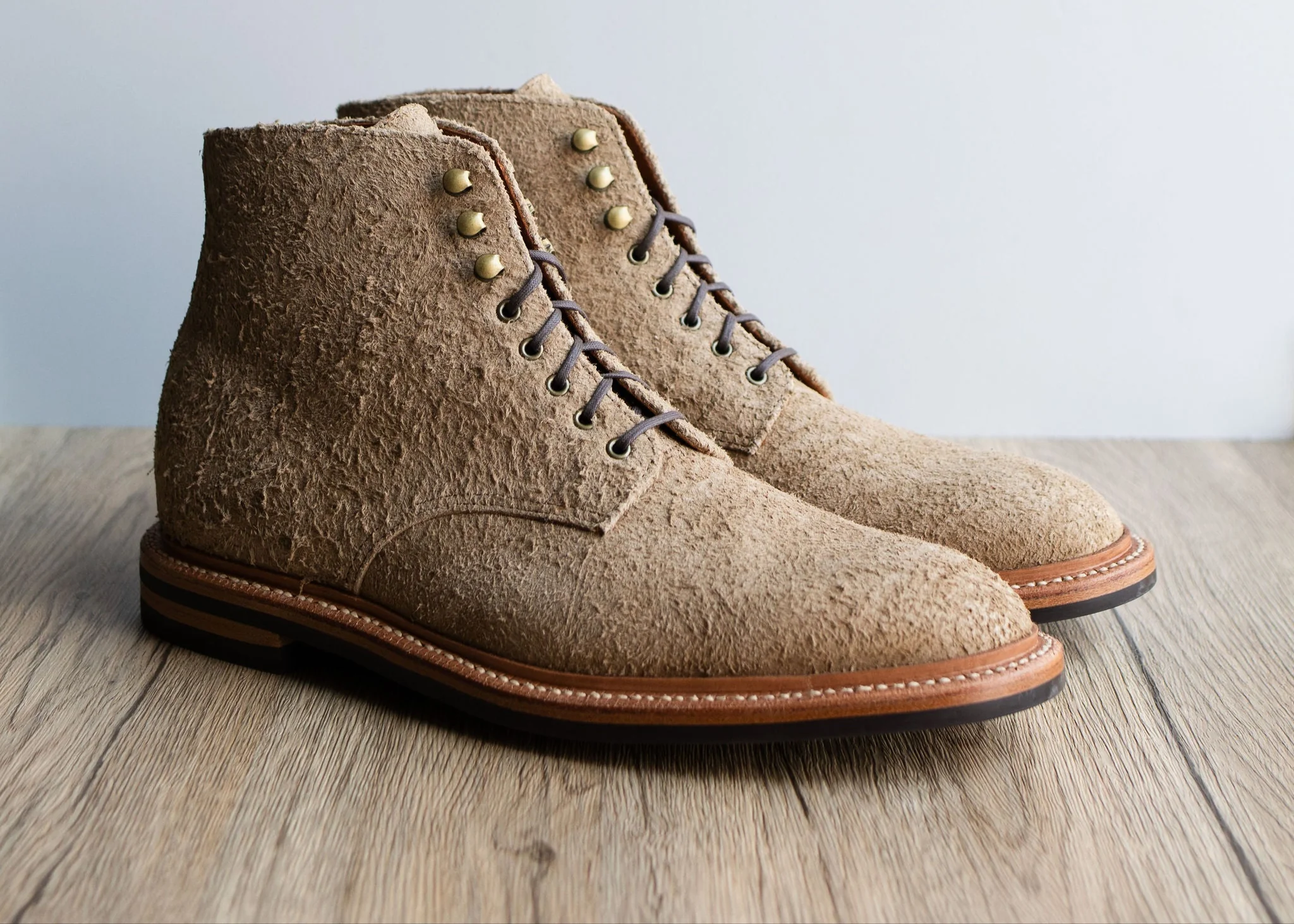 Edward Boot Milkshake Rough Suede - Image 5