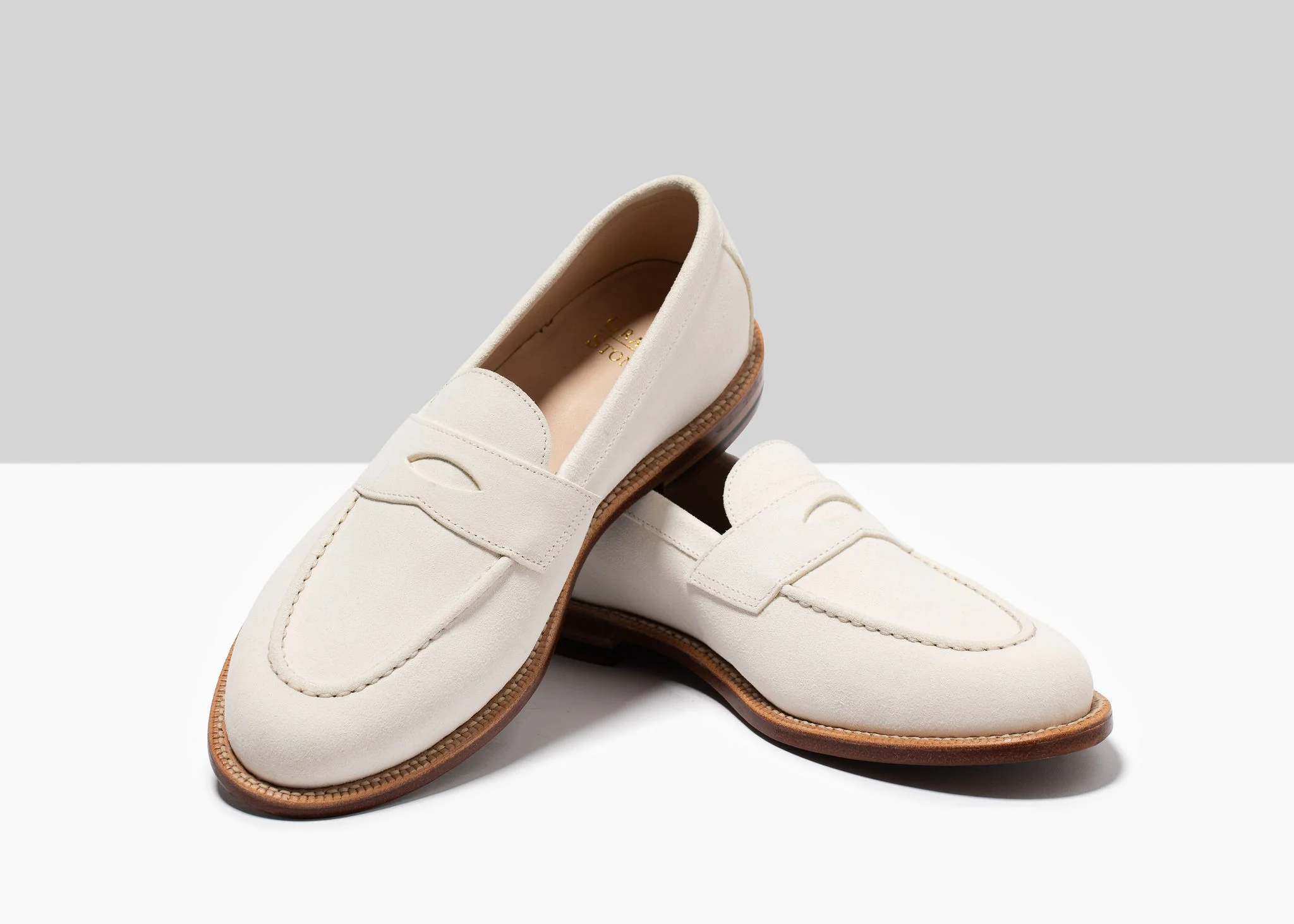 Traveler Penny Lily White Suede - Image 4
