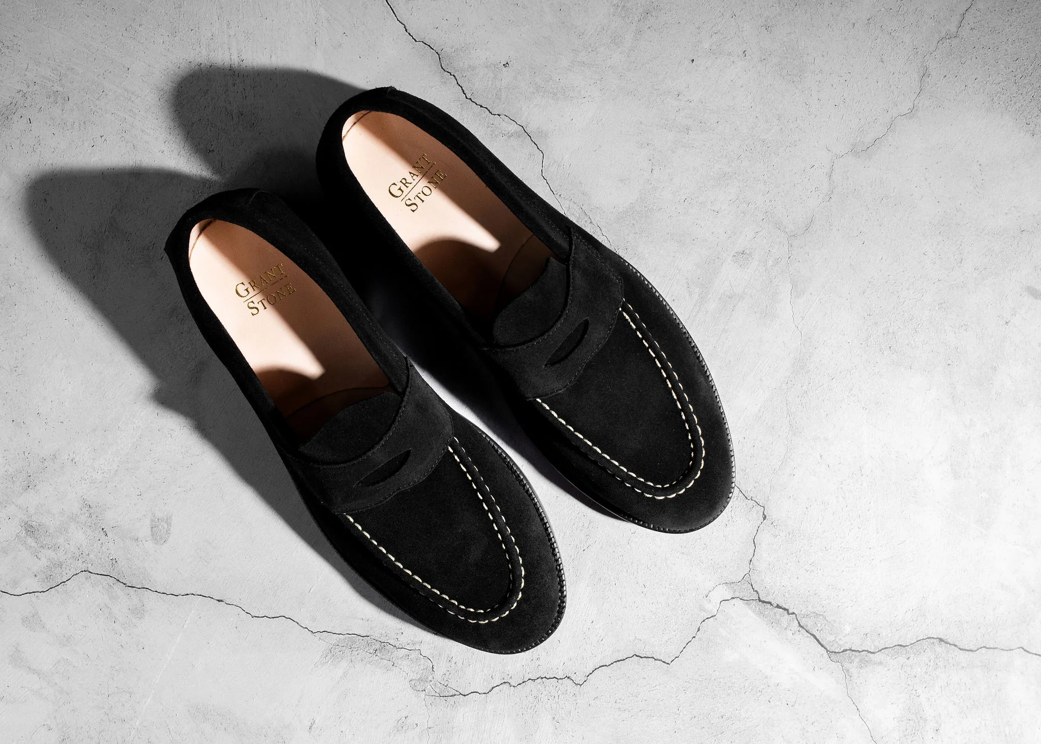 Unlined Traveler Penny Black Suede - Image 3